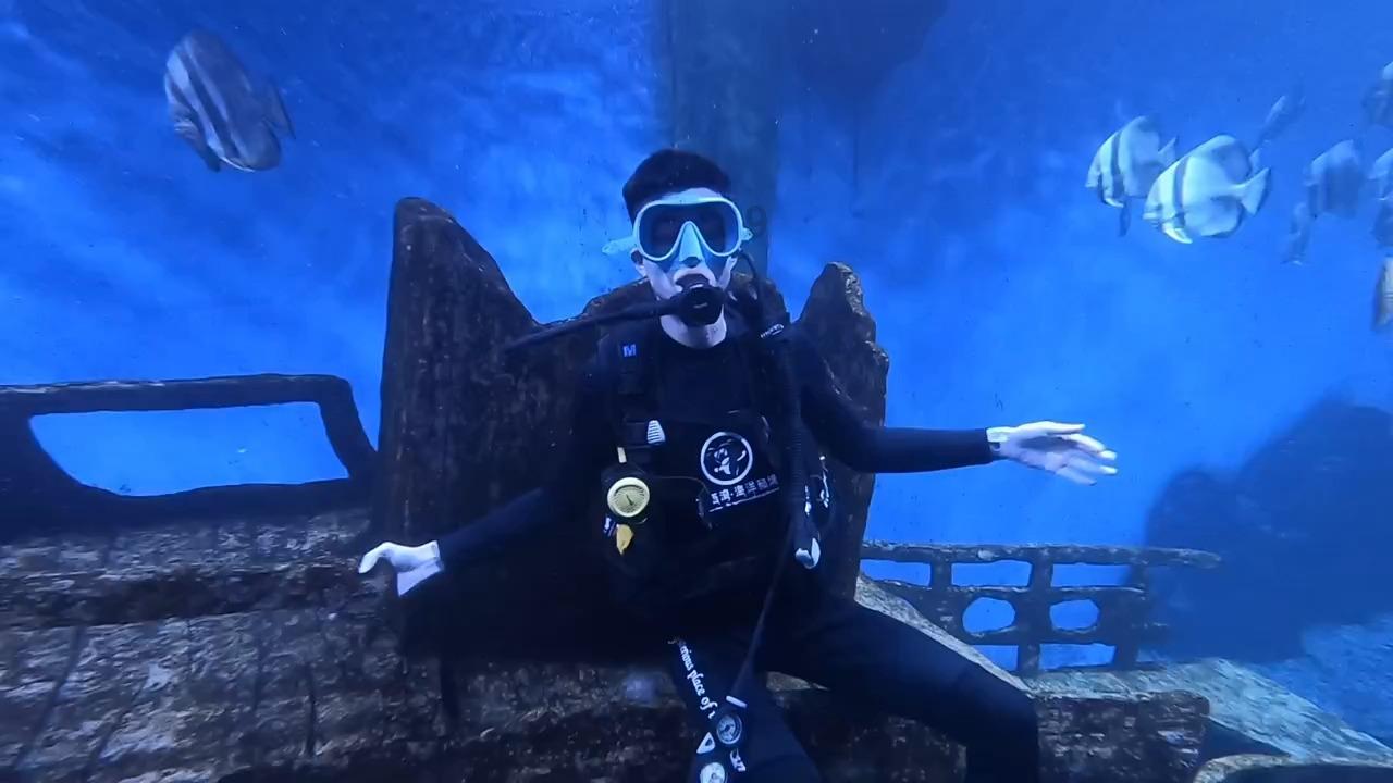 博物馆小偷